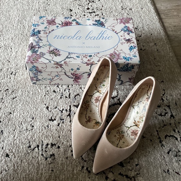 Antonio Melani x Nicola Bathie Bonnie Velvet Pumps - Picture 2 of 4
